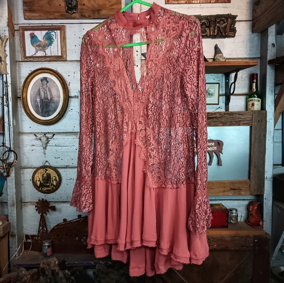 Free People Dresses & Skirts - Free People's 'tell tale' dress